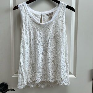 Banana Republic women’s lace tank top